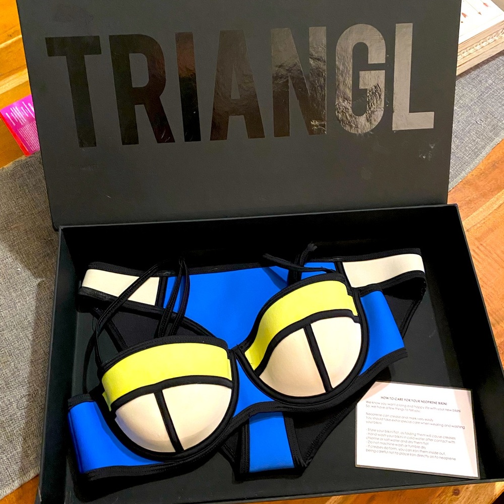 Triangl bikini